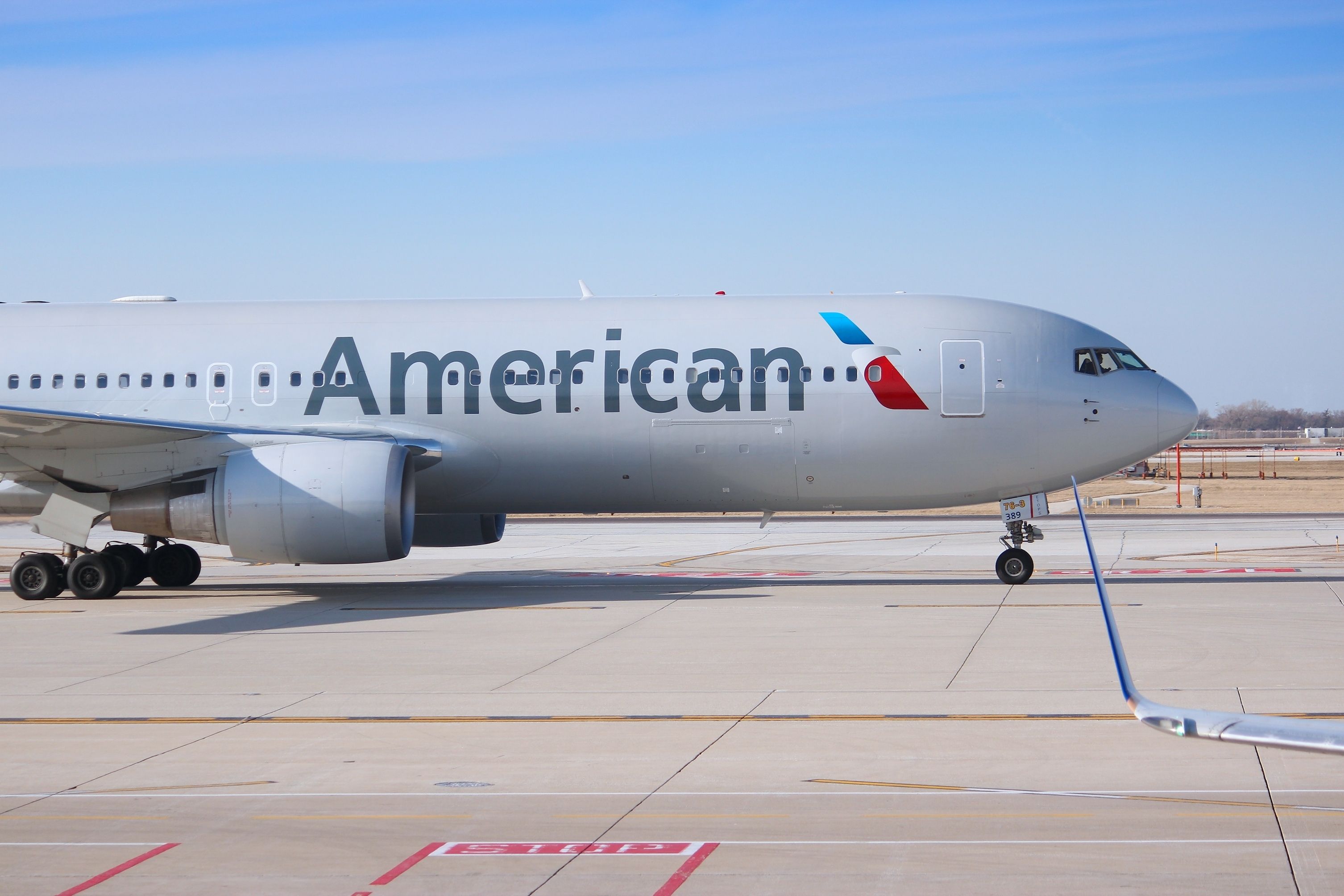 American Airlines 支持哪些虚拟卡？AA 官网支付实测与选卡建议